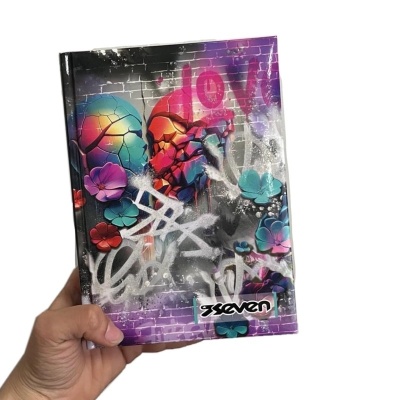 Diario Standard Seven Girl Graffiti Love Datato 12 Mesi 2026/2027