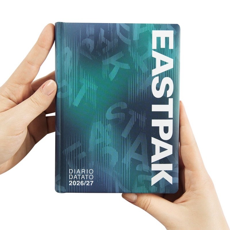 Diario Agenda Eastpak Datato 13 Mesi Medium 2026/2027 Letterdye Blue
